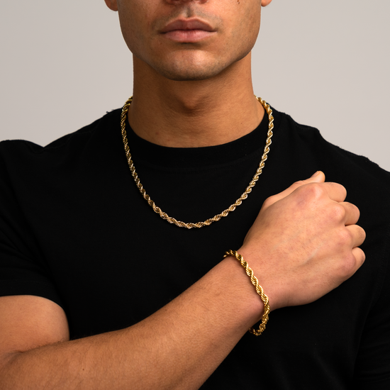 Set Lazo Dorado 18K – Cadena + Pulsera con Presencia y Estilo