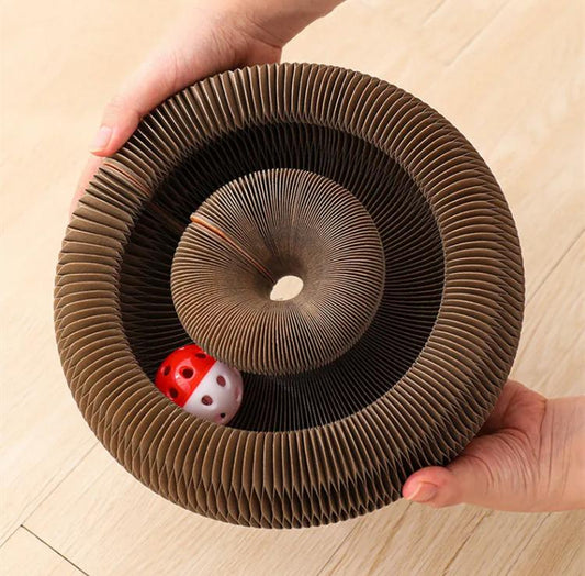 Juguete multifuncional que despierta el instinto de caza de tu gato